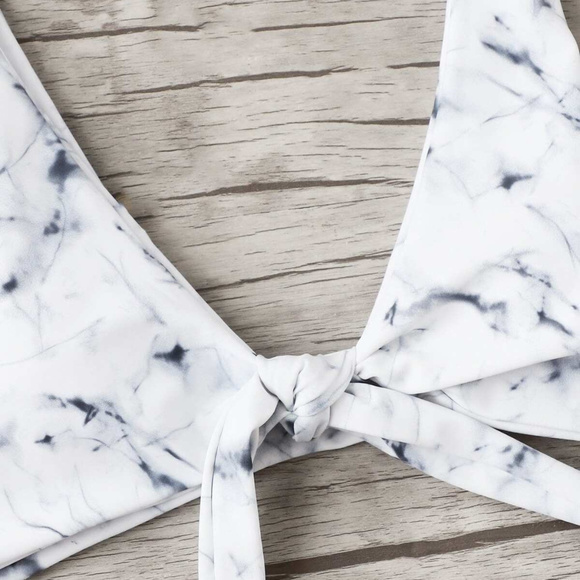 🦋🍃Blue & White Marble Knot Bikini NWT - Picture 4 of 6